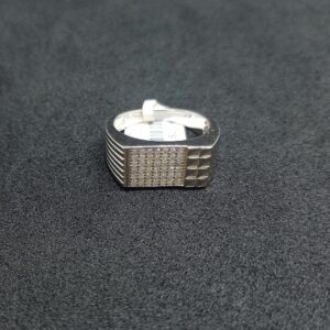 Diamond fancy ring