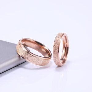 Rose gold band's