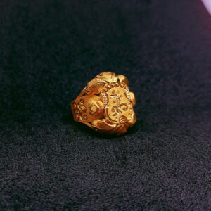 916 gold with flower royal ring