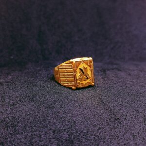 Gold gents ring