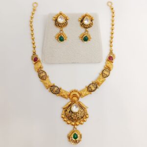 916 gold antique with kundan Necklace set