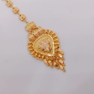 916 Gold Lotus Design Maang Tikka