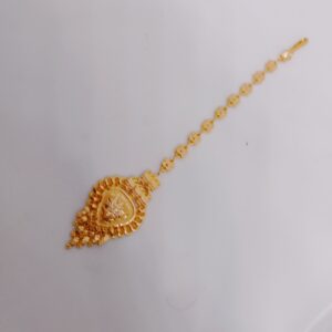 916 Gold Lotus Design Maang Tikka