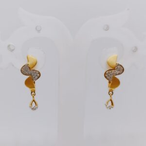 916 gold Modern stylish earrings for girls