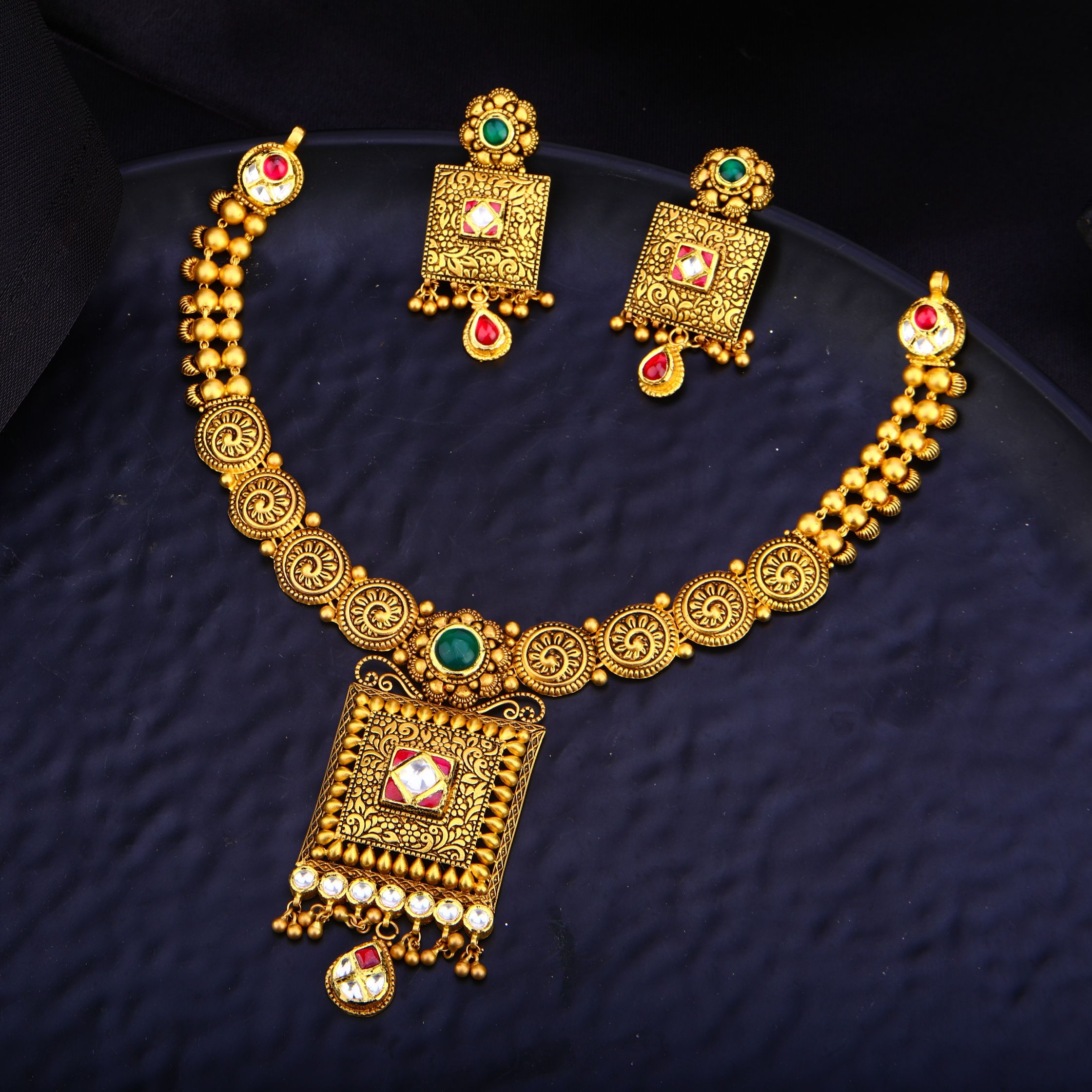 916 Gold Hallmarked Square Design Necklace Set