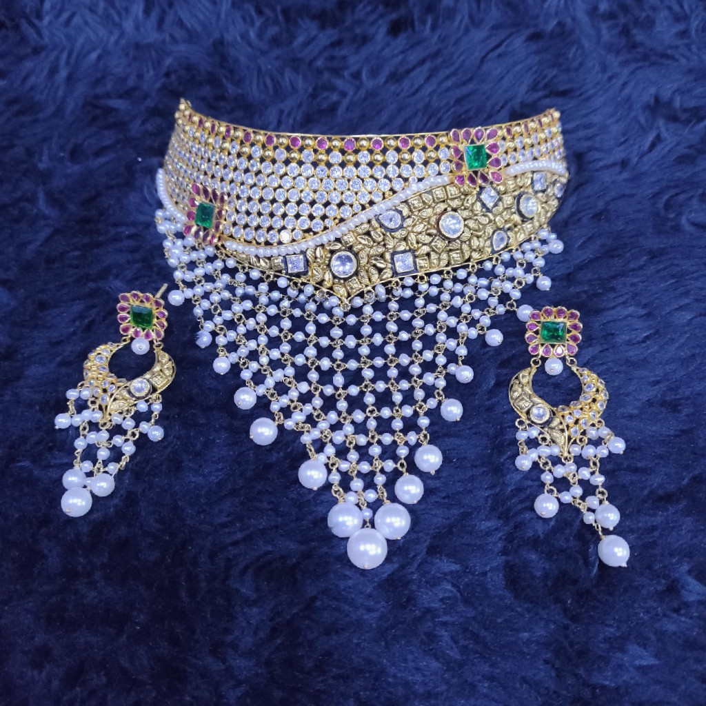 18KT/750 Yellow Gold Modern Wedding Choker Set