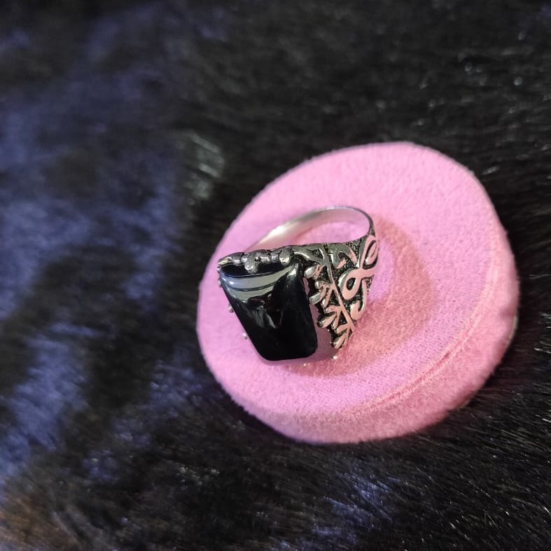 92.5 Sterling Silver Casablanca Black  Stone Ring For  Unisex