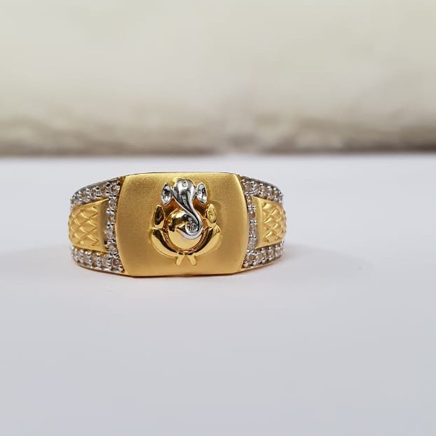 22Kt Gold Cz Fancy Ganpati Ring for Men