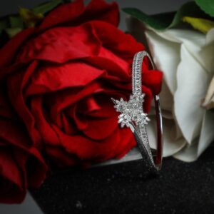 92.5 Sterling Silver Cz & Choki Stone Fancy   Brecelet For  Women
