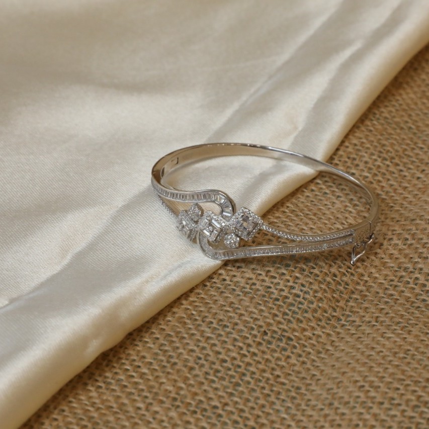 92.5 Sterling Silver Cz Choki Stone Ring for Women