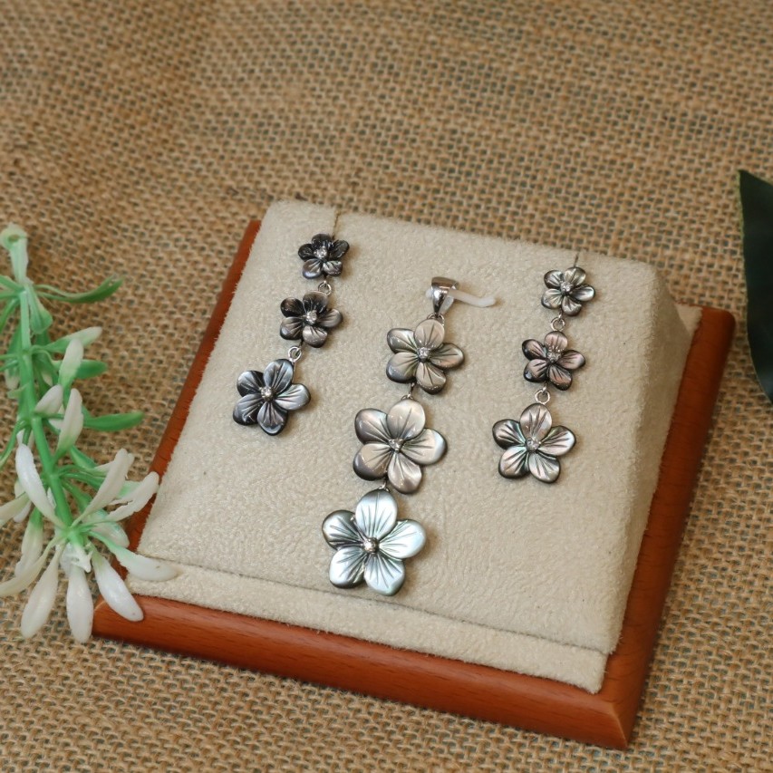 92.5 silver Floral Design Pendant Set - Image 2