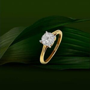 22KT yellow Gold Solitar Swaraski Stone with priceless Women