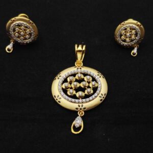 22k Gold Creative Round Shape Pendent Set