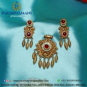 22K Antique Pendent Butti Set PJ PBS001