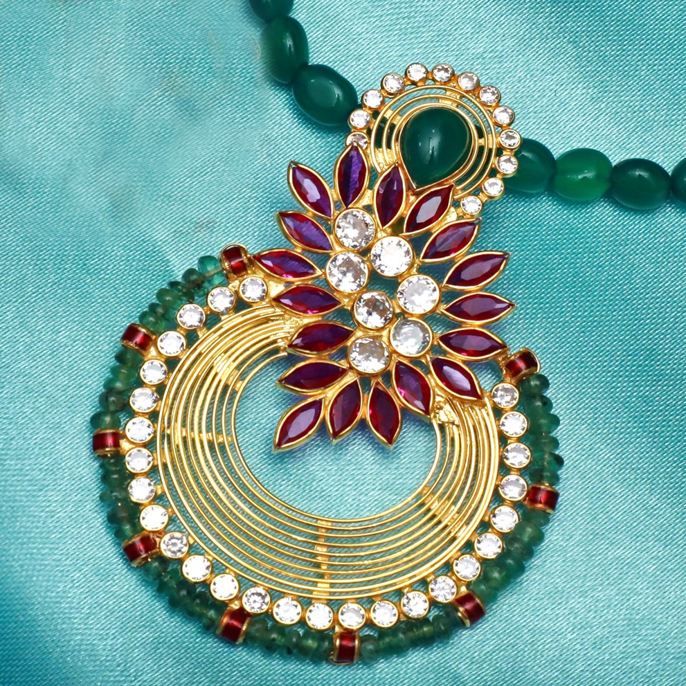 916 Gold Attractive Colour stone Necklace Set PJ-N003 - Image 2