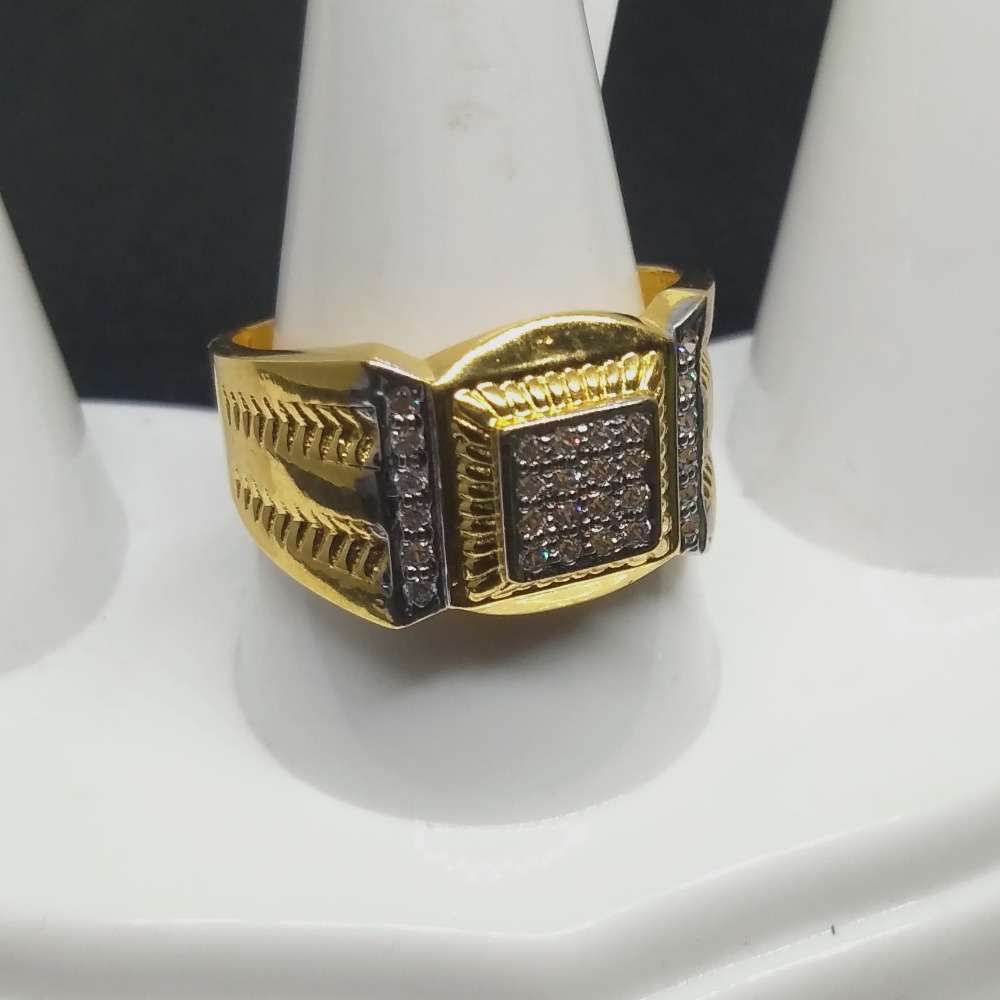 916 Gold Fancy Diamond Najrana Gents Ring