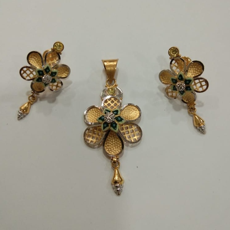 916 Yellow Gold Tops