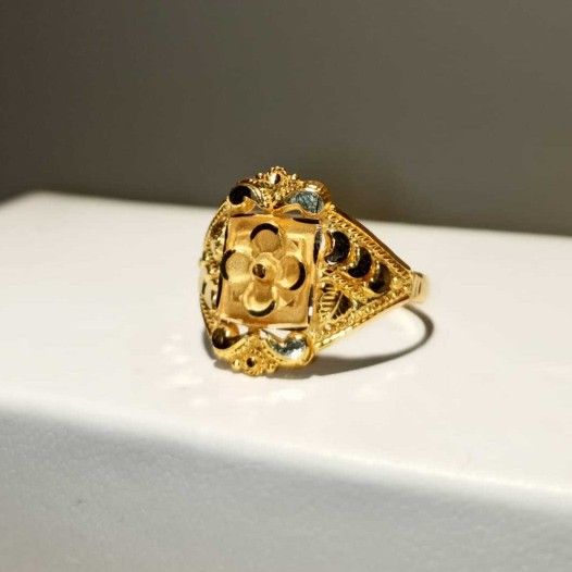 Ladies Ring