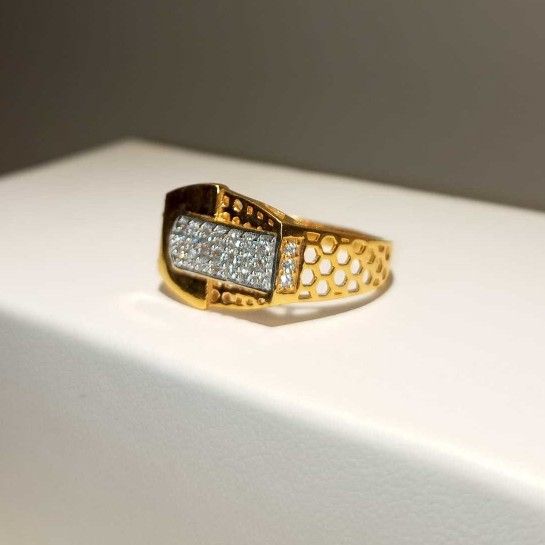 916 Gold CZ Ring