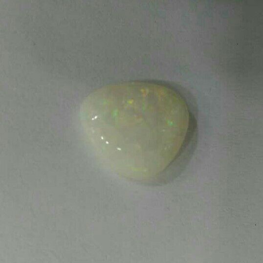 3.59ct triangle white opal