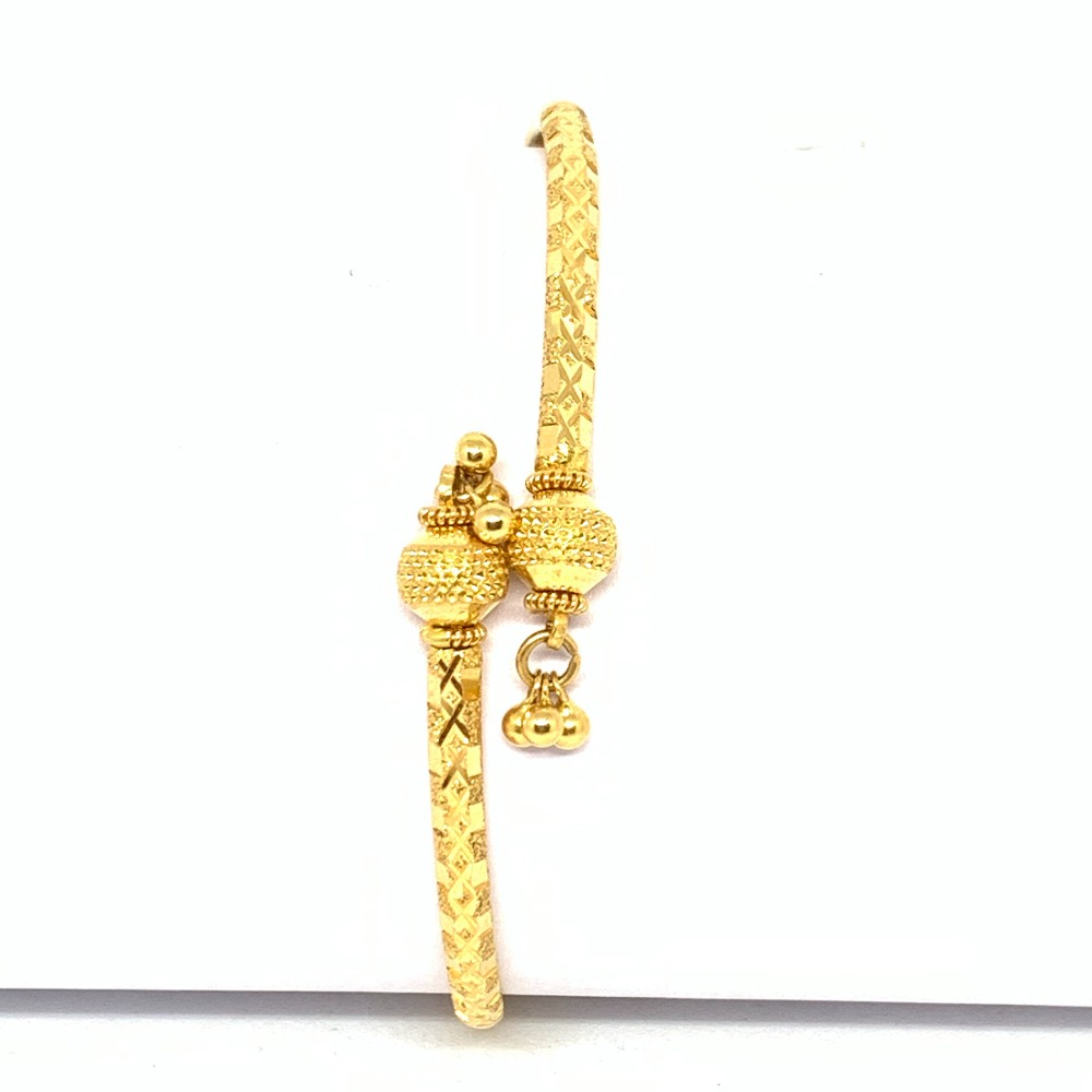 Designer Gold Bracelete