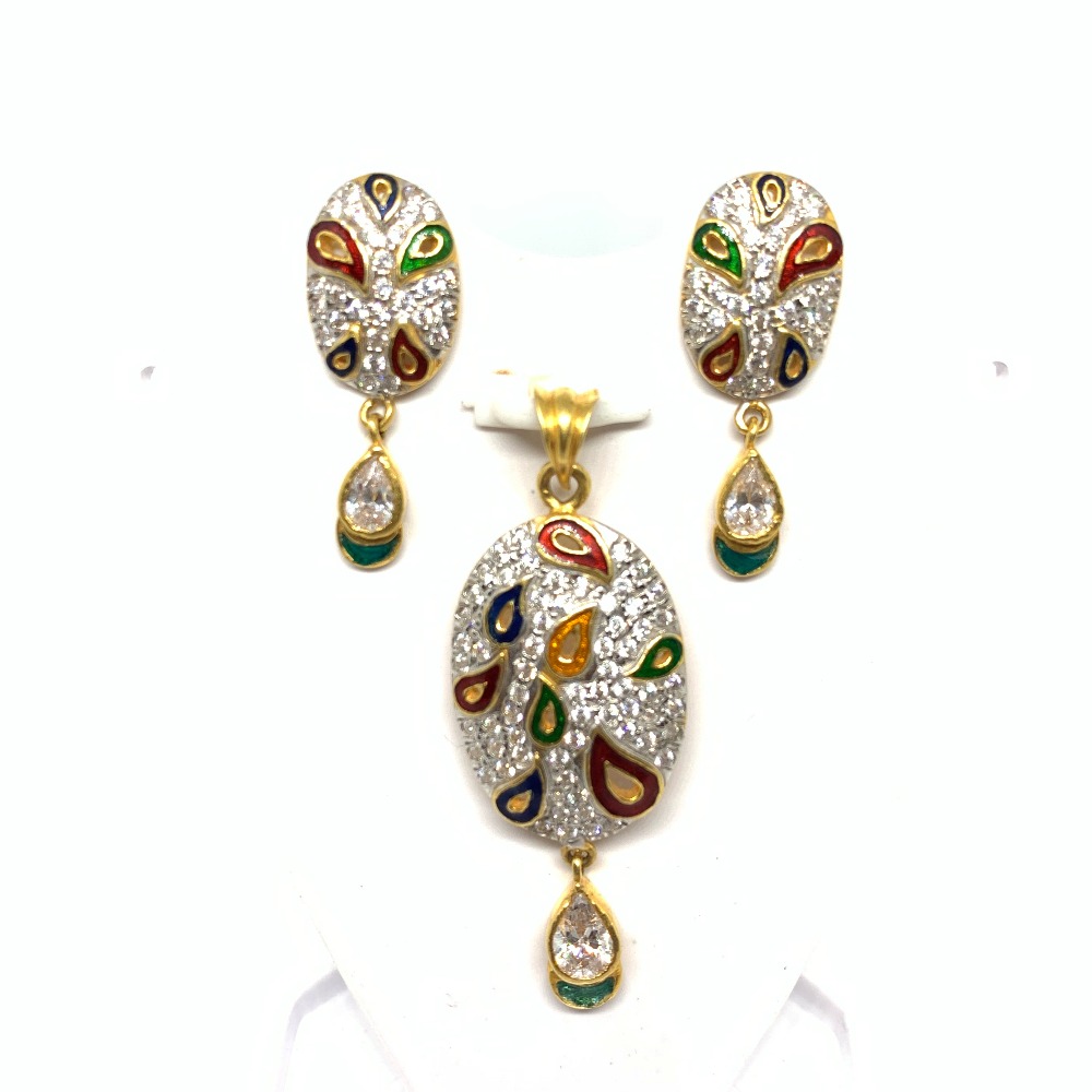 Designer Gold Pendent Set