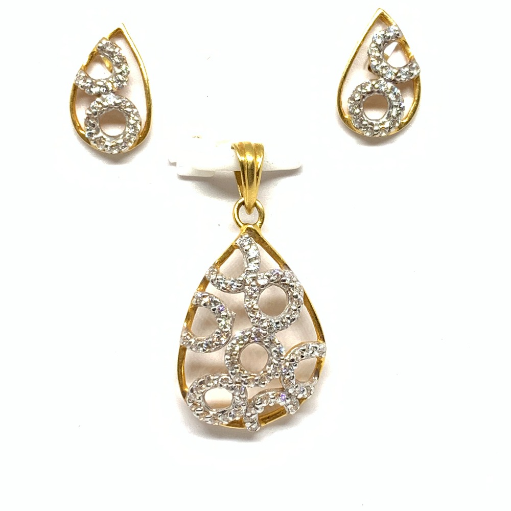Designer Gold pendent set