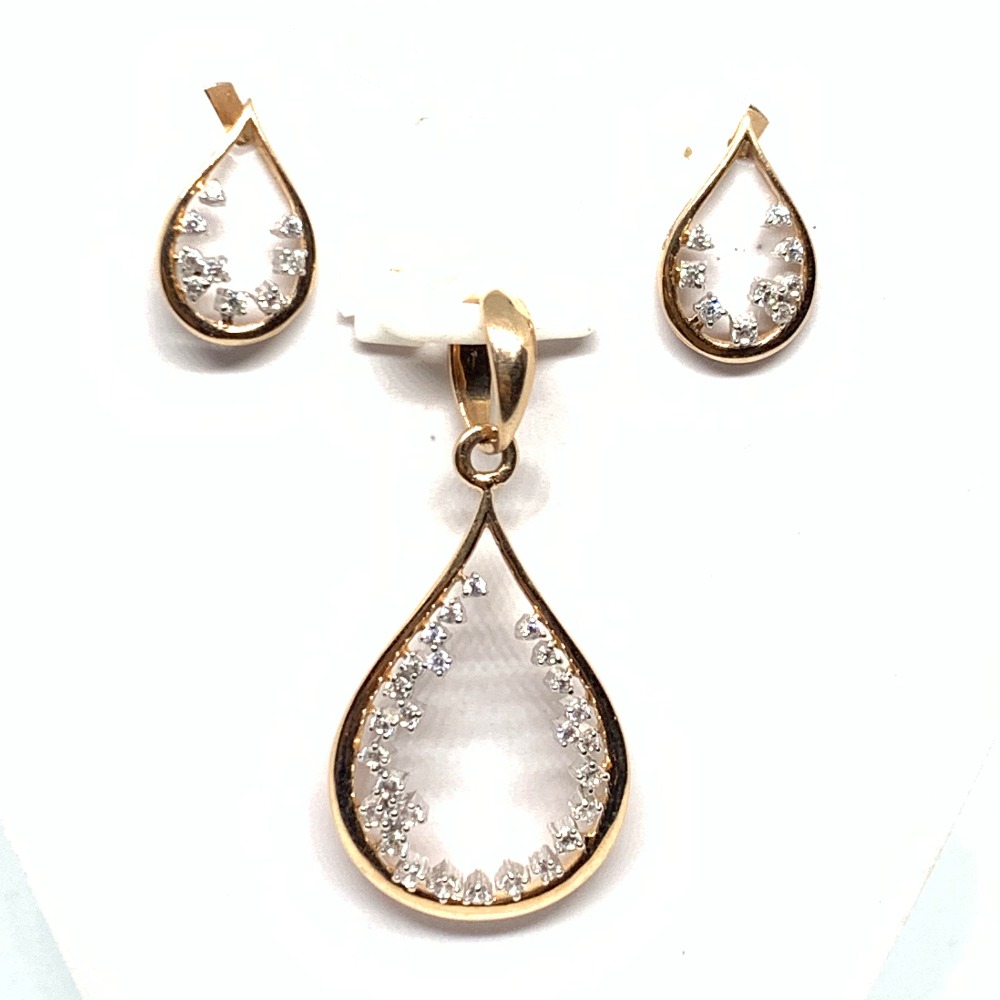 Designer Gold pendant set