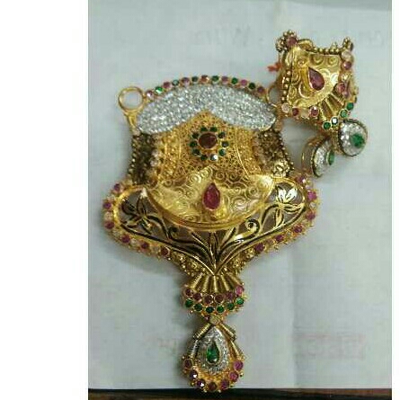 22K / 916 Gold Antique Pendants Set