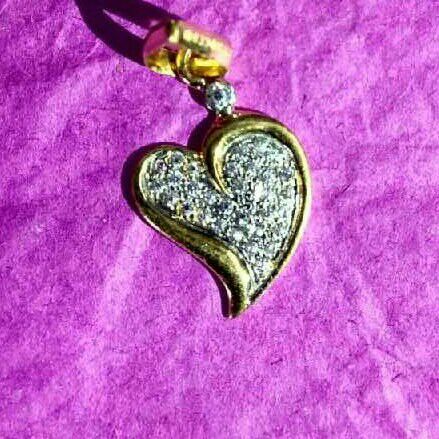Gold Ladies Heart Stone Pendant
