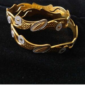 22K / 916 Gold Ladies Indian Charming Bangle