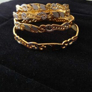 22K / 916 Gold Indian Modern Designer Bangle