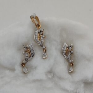14K Gold Designer Diamond Pendant Set
