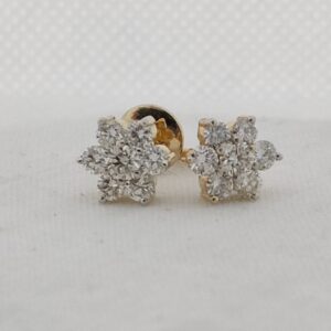 14K Gold Flower Design Diamond Earring