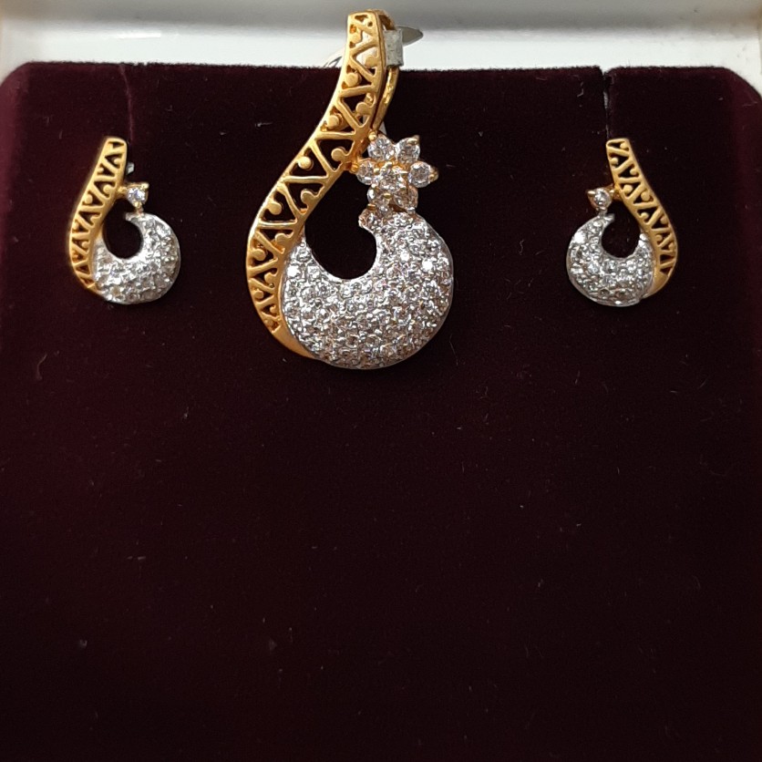 916 Gold hallmark pendant set SV1121