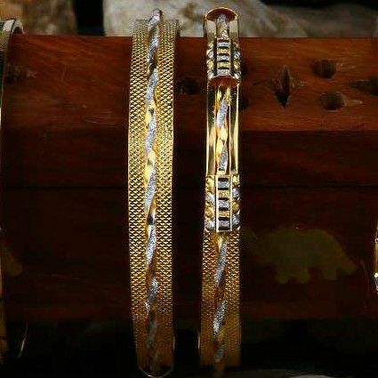 Copper Kadli Gold Bangle