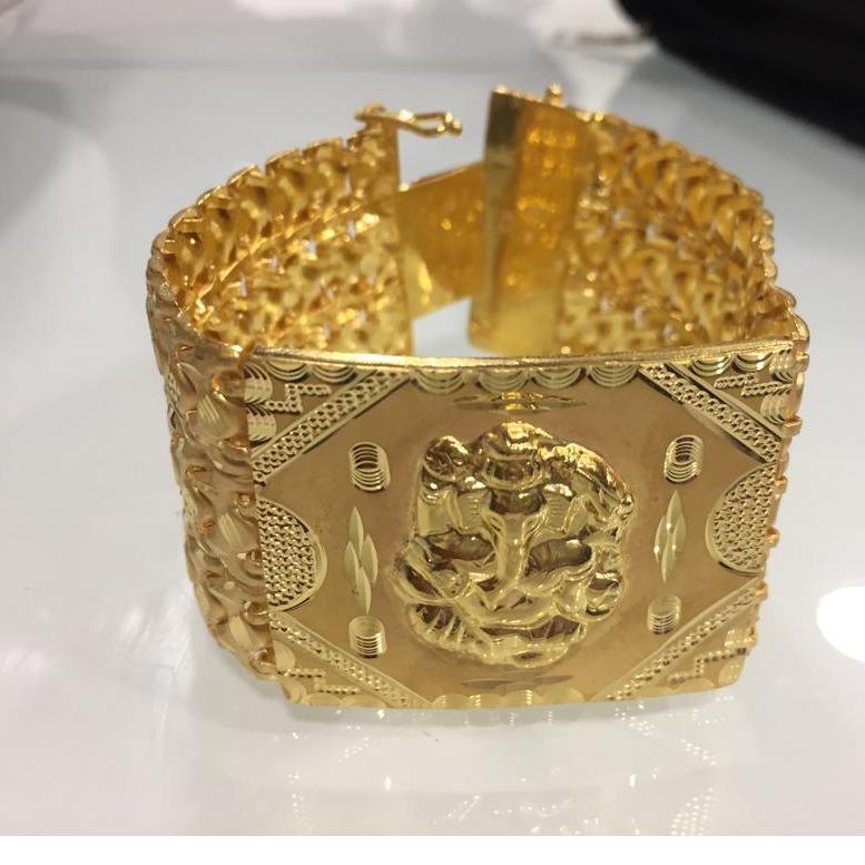 916 Gold Antique Ganesh Design Bracelet