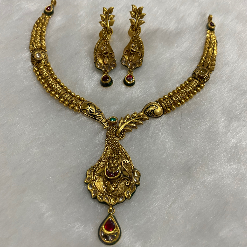 22kt antique set
