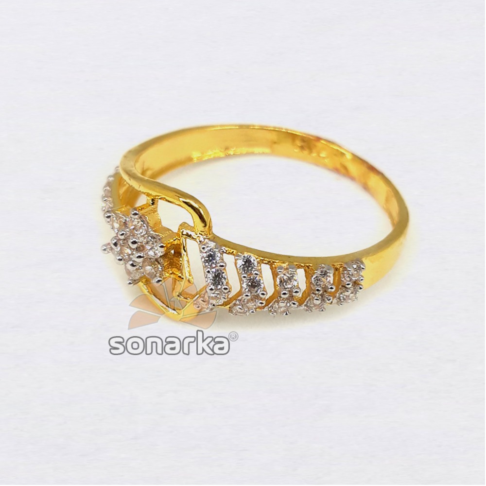 22KT CZ White Stone Gold Ladies Ring - Image 2