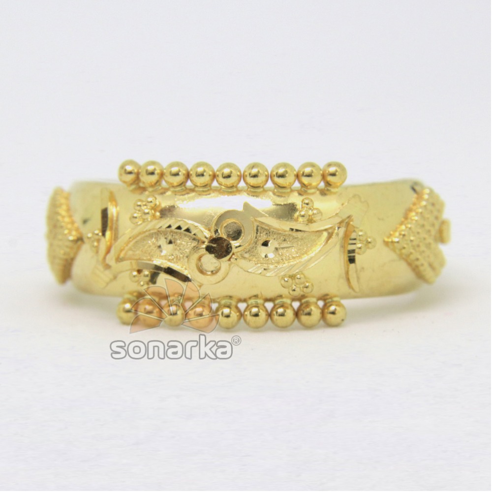 22kt 916 Yellow Gold Ladies Ring Indian Classic Design