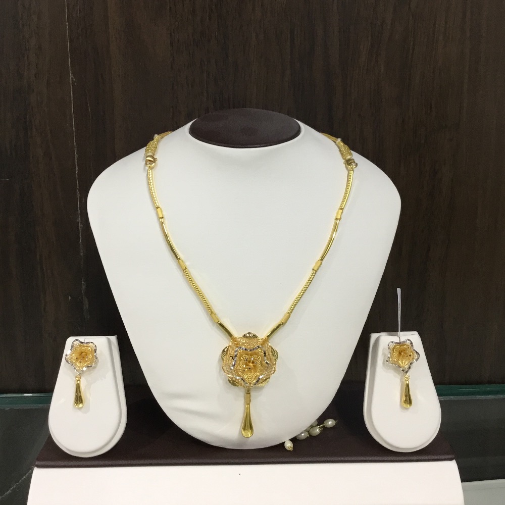 22KT Gold Ladies Antique Flower Necklace Set