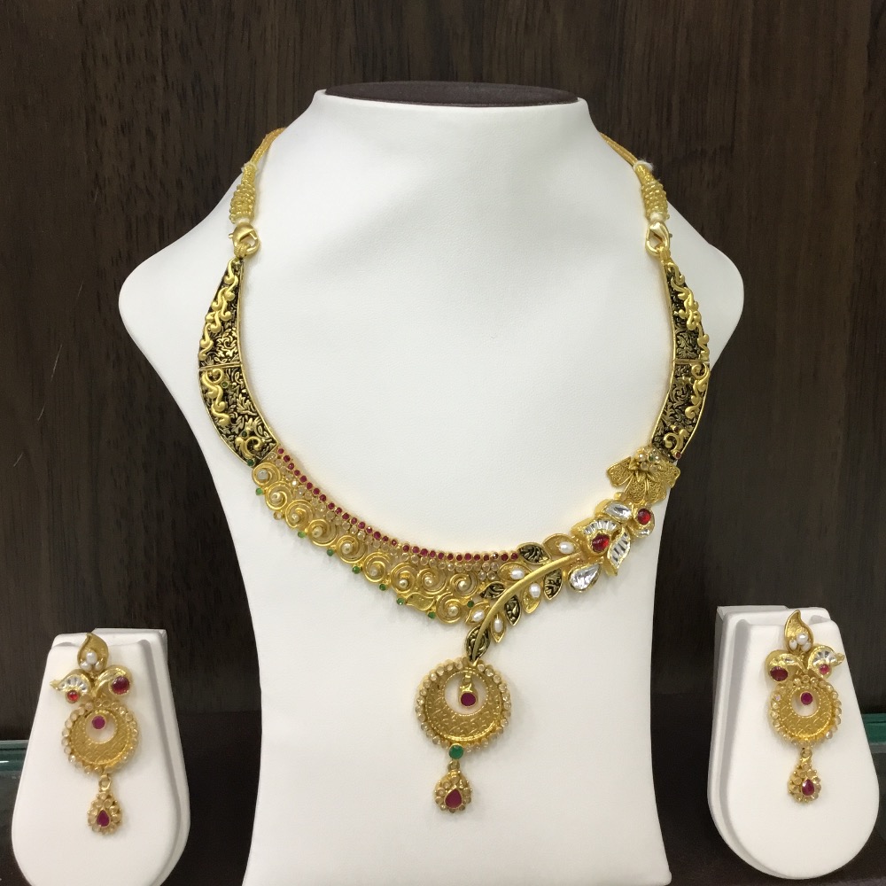 22KT Gold Antique Necklace Set