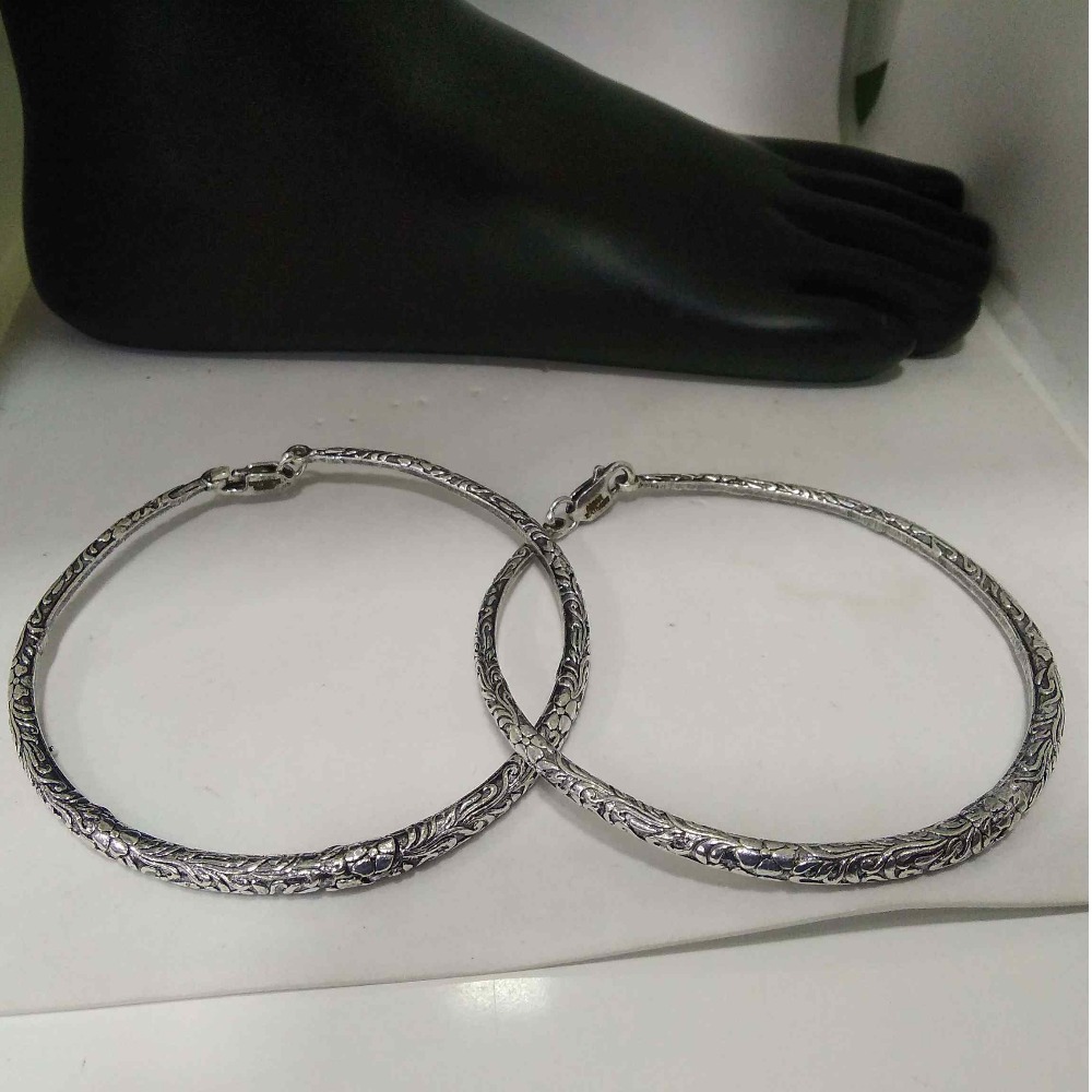 Silver oxidised designer fancy kambi /payal  for ladies