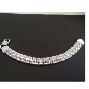 Silver daily wear / casual gents bracelet