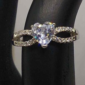 925 sterling silver heart shape  diamond Ring for ladies