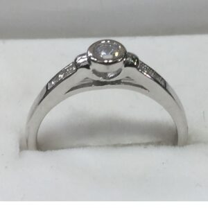925 sterling silver diamond ring