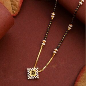22KT/ 916 Gold Fancy square pendant casual wear mangalsutra for ladies