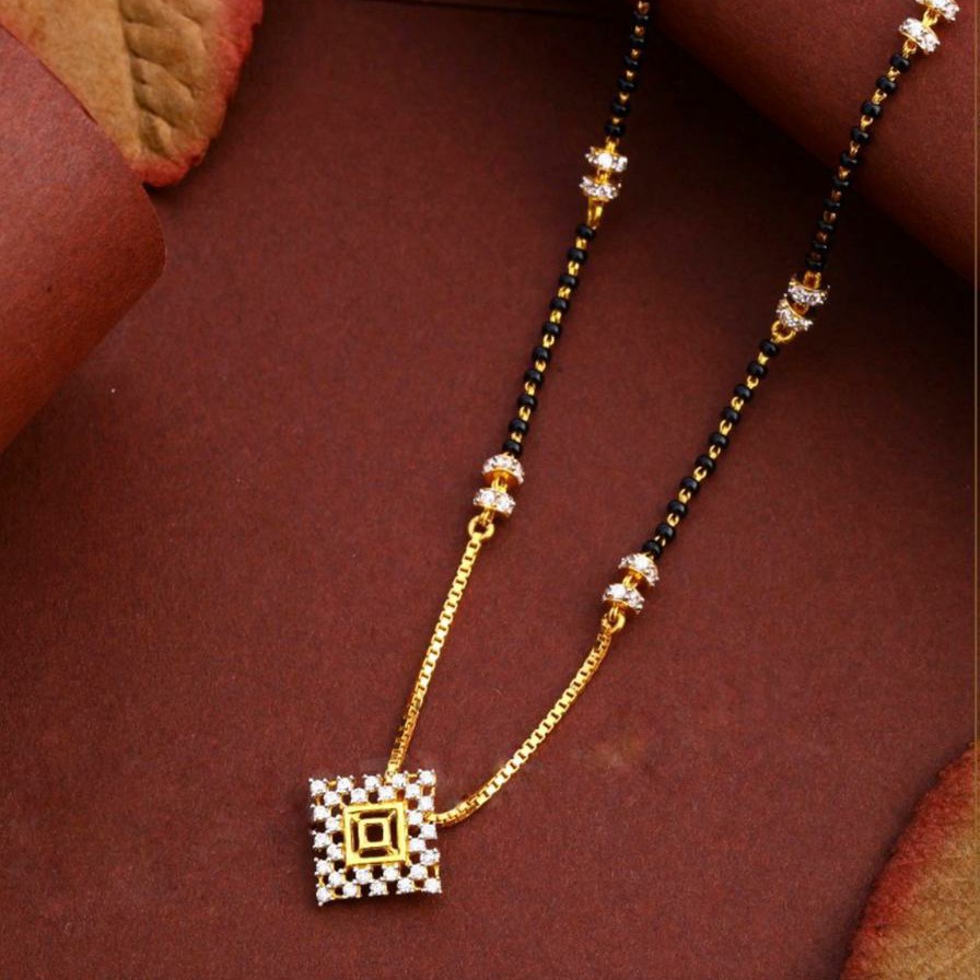 22KT/ 916 Gold Fancy square pendant casual wear mangalsutra for ladies