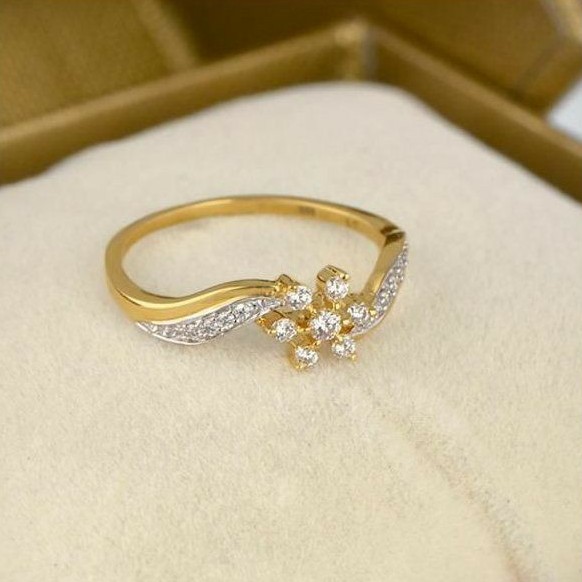 22KT/ 916 Gold fancy delicate casual ware ring for ladies