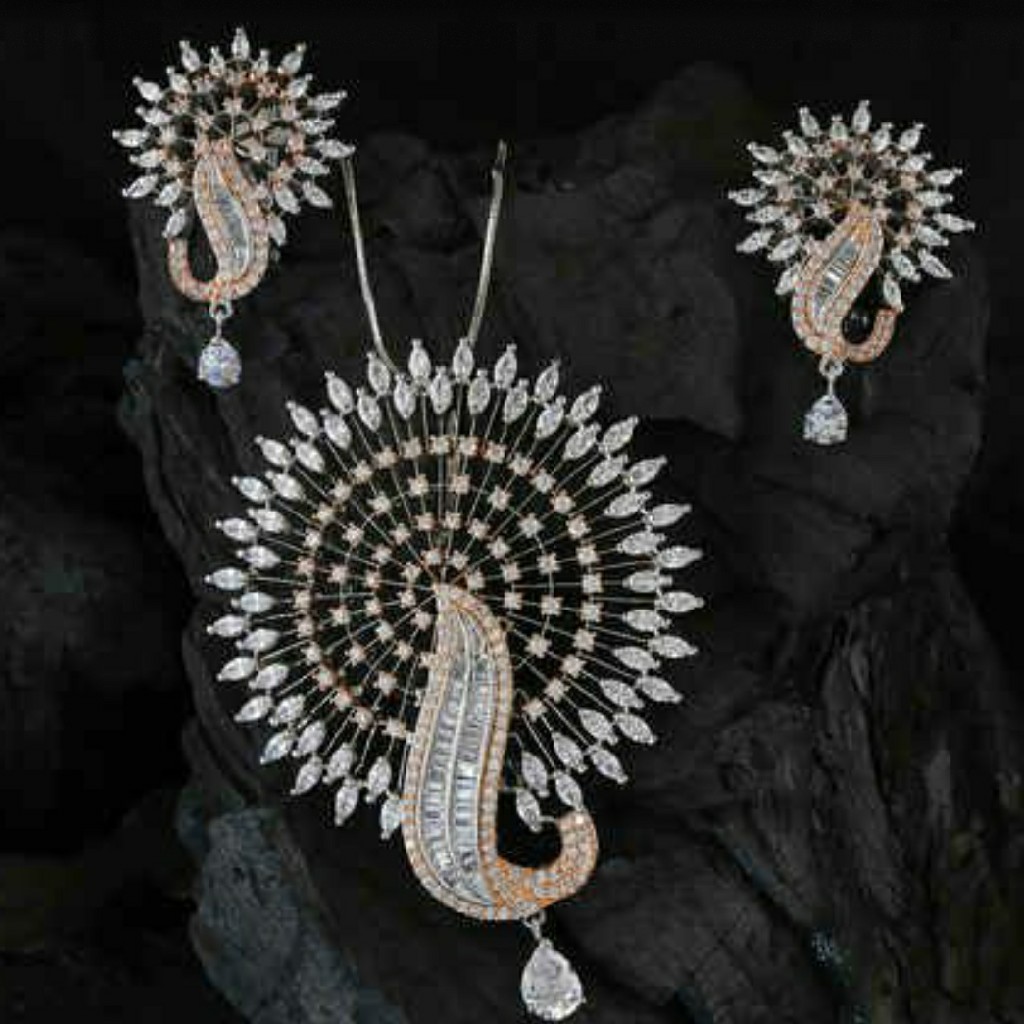 18KT Rose gold round special occasions pendant set for ladies PBG1004